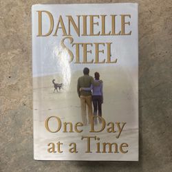 Danielle Steel – One Day at a Time Hardcover