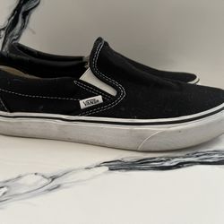 Black Vans Slip On 