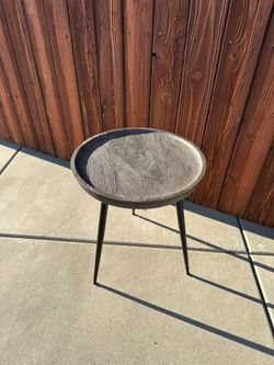 Gray Round Table