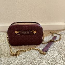 Guess crossbody purse