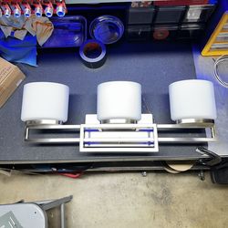 Bathroom light fixture