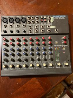 Mackie 12 channel mixer