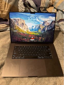 BARELY USED Apple MacBook Pro 16" M4 Pro chip 24GB RAM 512GB Space Black (41 cycles)