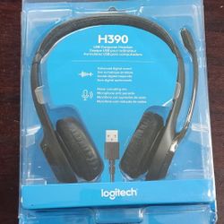 New Logitech H390 Wired Noise Canceling Headphones w/Microphone