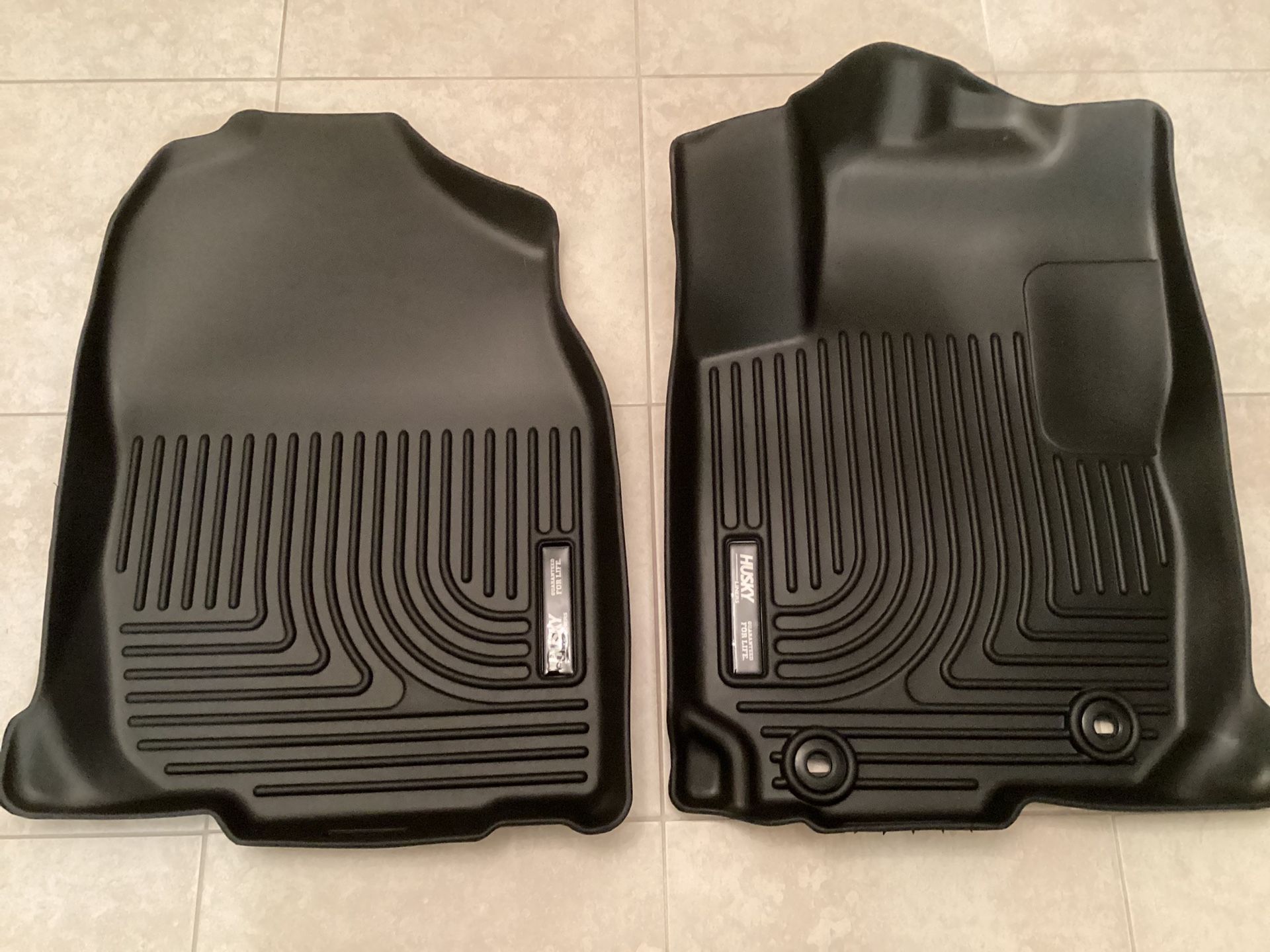 Brand new black HUSKY LINERS WEATHERBEATER FRONT & SECOND SEAT FLOOR LINERS - 3 PIECE (Fits 2013 - 2018 Toyota RAV4)