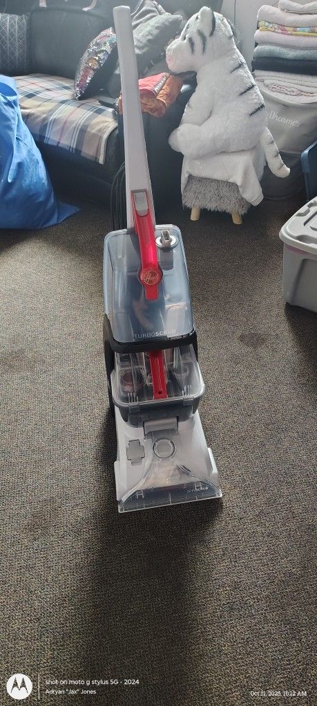 Shampooer, Carpet Cleaner