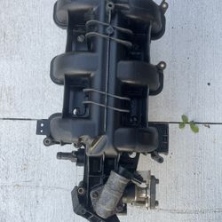2003 Ford Ranger 4.0L Intake Manifold