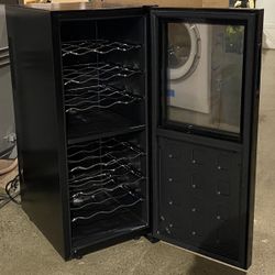 WINE Fridge 24-Bottle Dual-Zone Touchscreen Wine Fridge Model #272-03-24-02