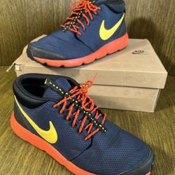 NIKE / ROSHERUN TRAIL /  shoes kicks / Men's 12 / Like New w/ Box! Worn 2x / Navy Blue, Black Yellow & Orange