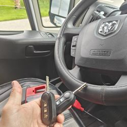 Ram Promaster Key Remote Cut And Programming 