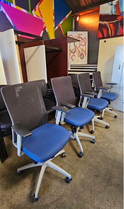 SitOnIt Novo Task Chairs