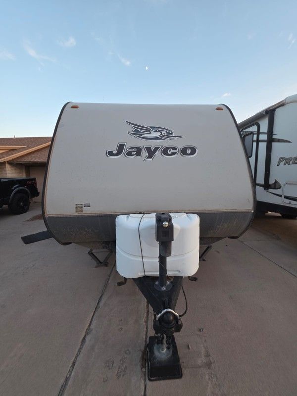 2015 Jayco Jay Feather Ultralite X213 – Excellent Condition – $12,000 (El Paso, TX 79925)