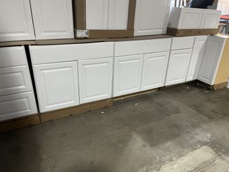 Hampton Bay Kitchen Cabinets in Satin White
