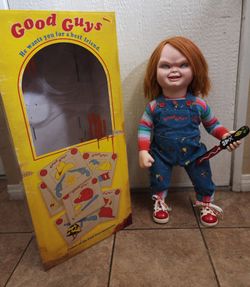 1:1 scale / life size chucky  trick or treat studios