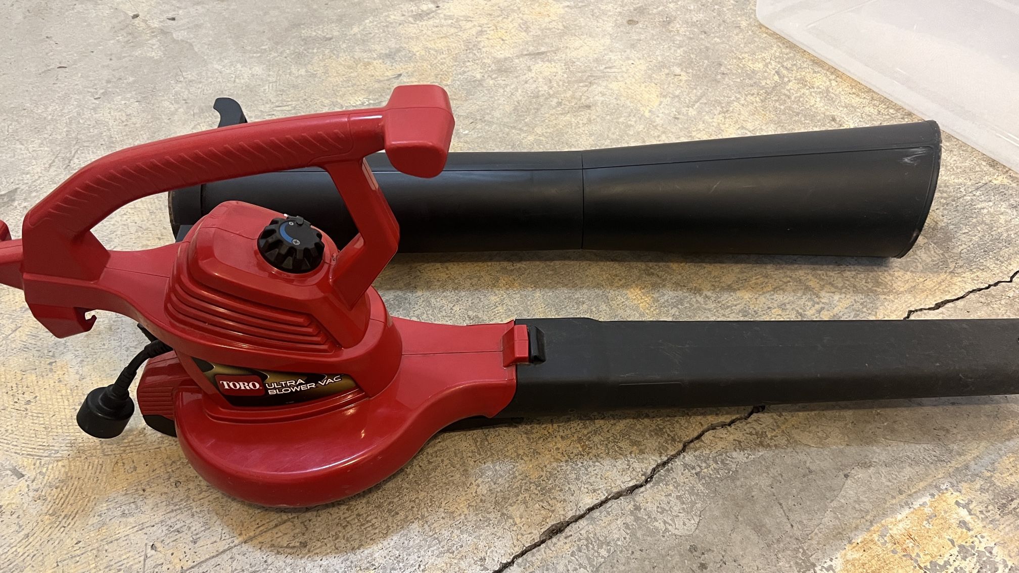 Leaf Blower