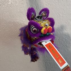 Chinese Dancing Lion Toy
