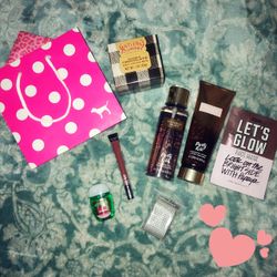 Victoria’s Secret pink gift set estuche