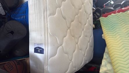 Serta Perfect Sleeper FREE twin