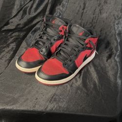 Nike Air Jordan 1 Mid Banned Bred Black Red Sneakers kids Size 6.5