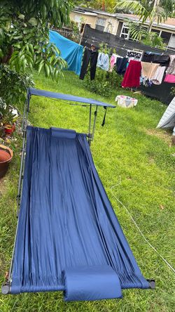 Portable hammock with canopy top