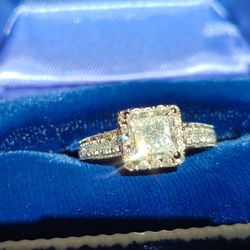 White Gold 1.25 Carat Princess Cut Diamond Engagement Ring - Size 6