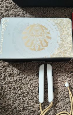 (Zelda) Nintendo switch dock and joy con straps