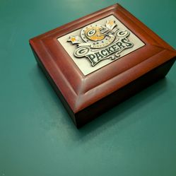 Green Bay Packers Commemorative jewelry or trinket box
