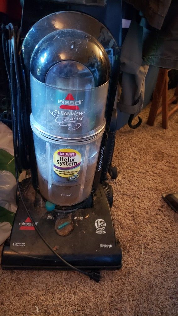 Vaccum Brissell Upright