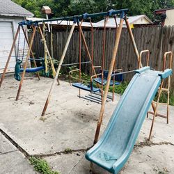 Free Swing Set (Old)