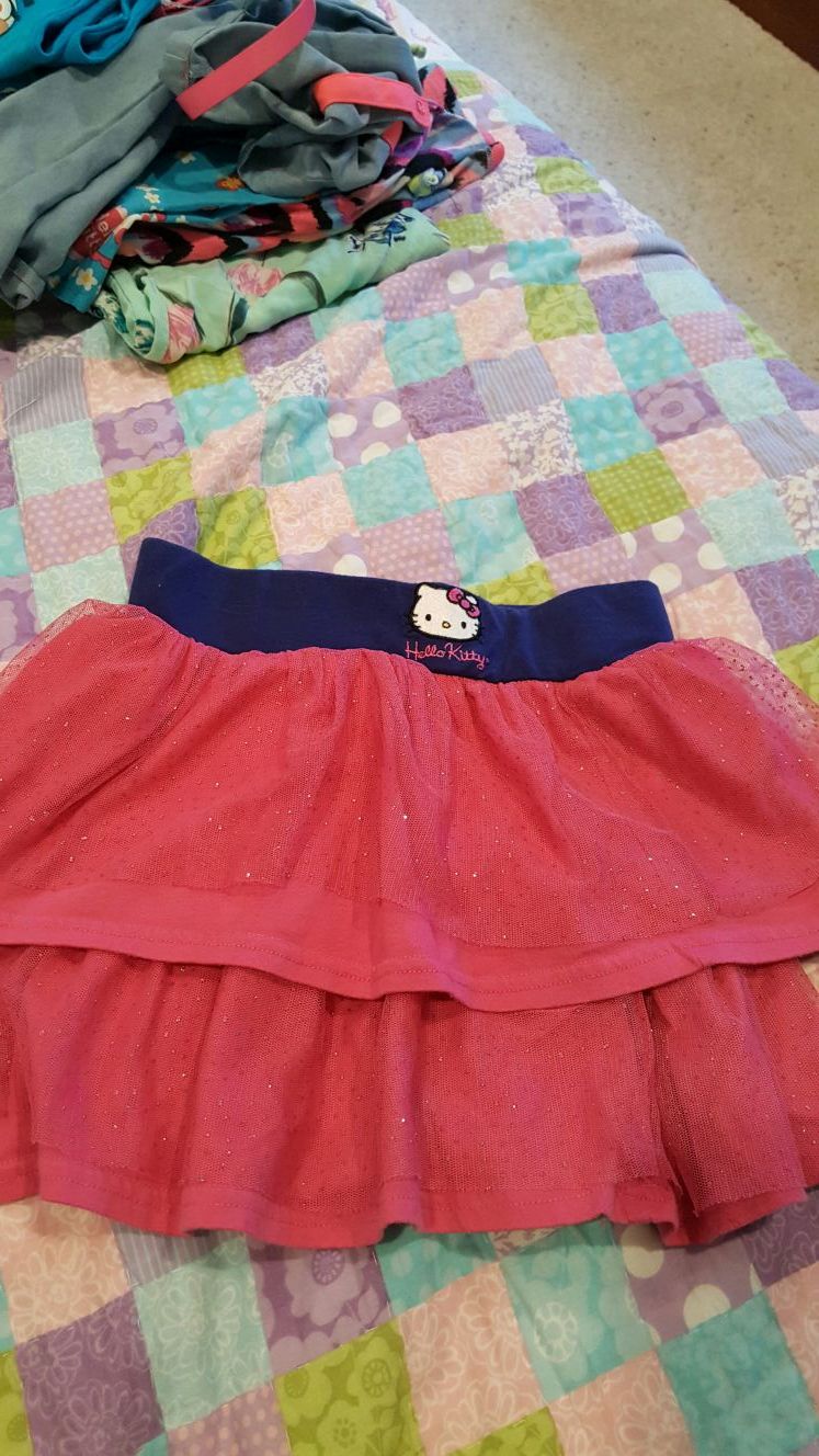 Size 6x hello kitty skirt