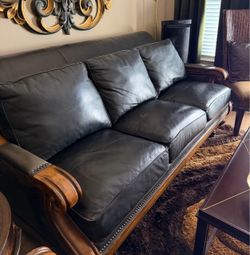 Couch/loveseat