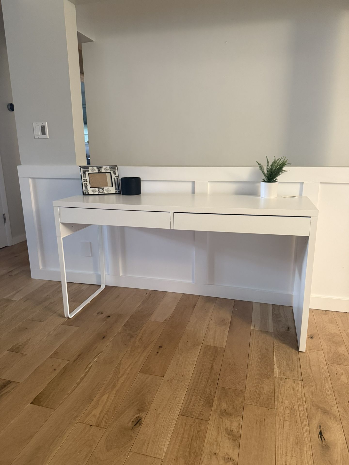 Modern White Desk W/ 2 Drawers