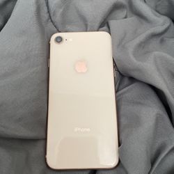 iphone 8 little crack at bottom (willing to negotiate price)