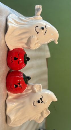 Vintage Halloween Ghosts With Pumpkin Set