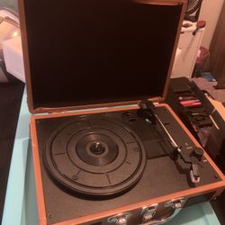 Pyle Vintage Record Vinyl Player