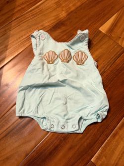 Baby boy boutique smocked seashell romper. Size 0/3 months