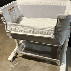 Rocking Bassinet Bedside Sleeper