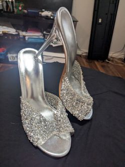 High heels sparkly