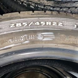 285/45R22