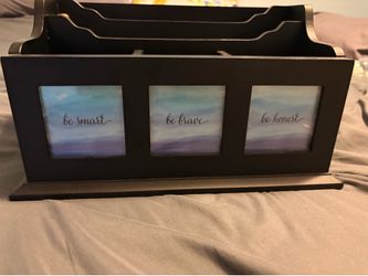 Desk organizer
