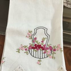 Vintage hand embroidered guest towel