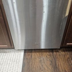 Whirlpool Dishwasher