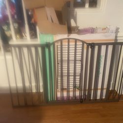 Baby Or Pet Gate Bought To Big