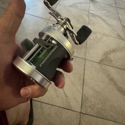 4 Bait Caster And 1 Spinning Reel