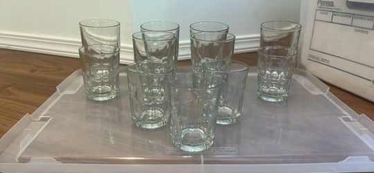 NEVER USED Set of 10 Clear Glass Drinking Glasses