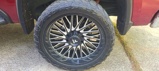 24" wheels and mud tires