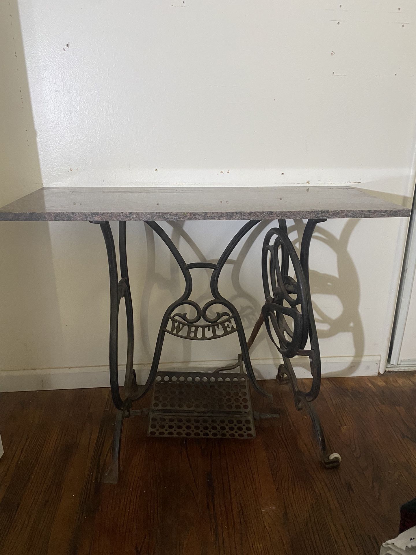 4 Old Antique Sewing Machine Tops 