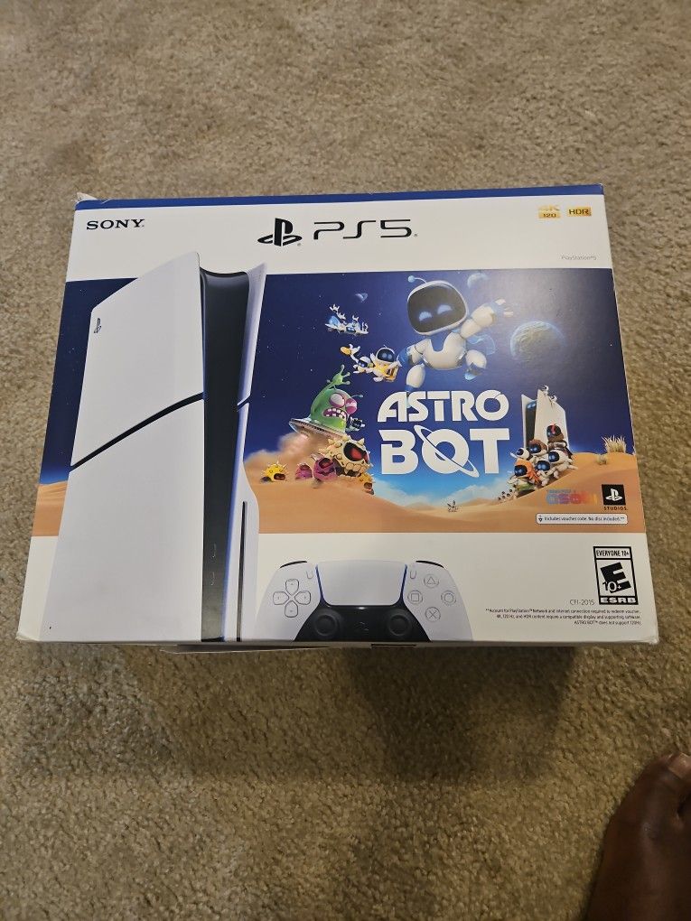 PLAYSTATION 5 ASTRO BOT