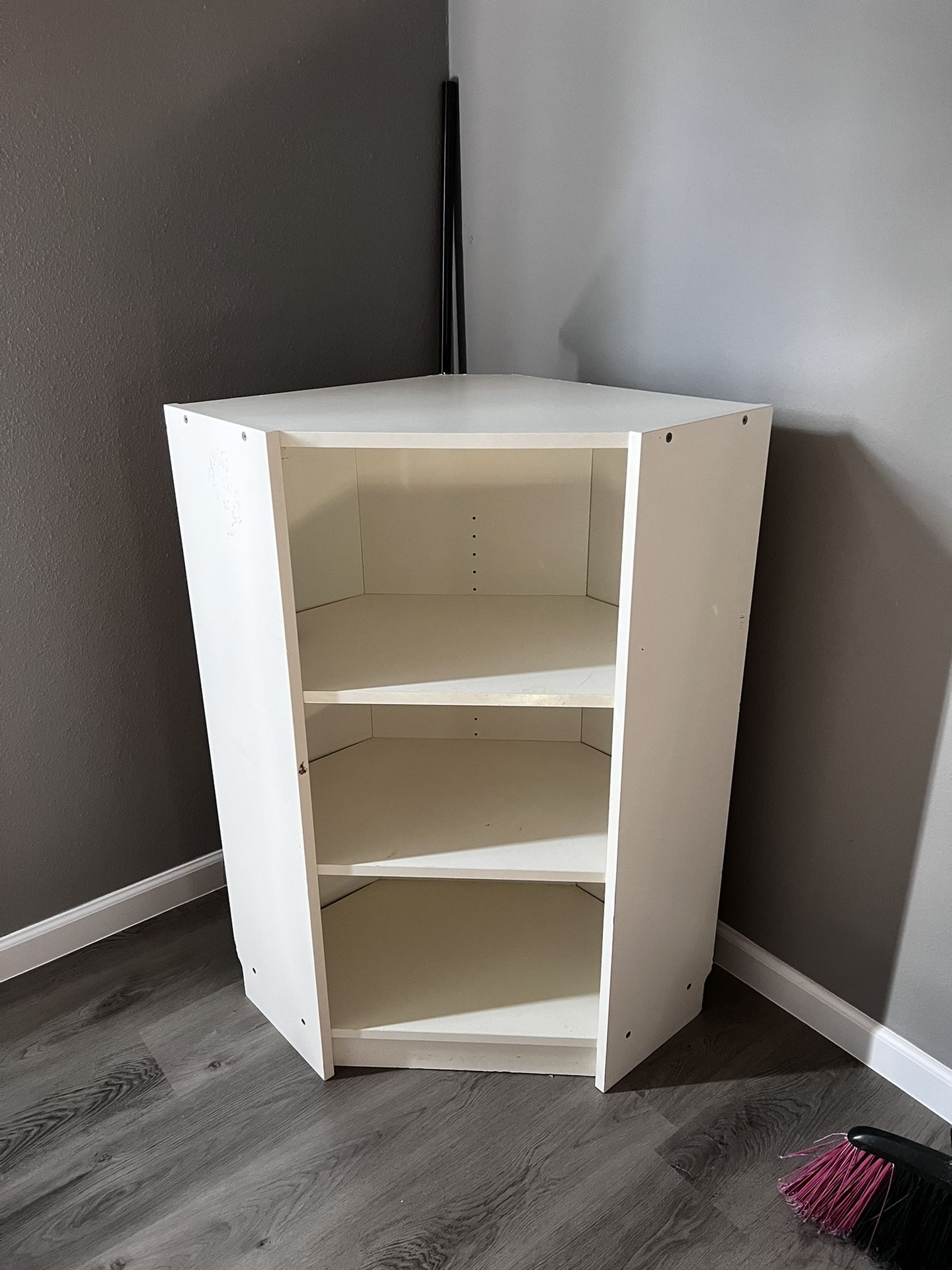 Corner Shelf Unit 