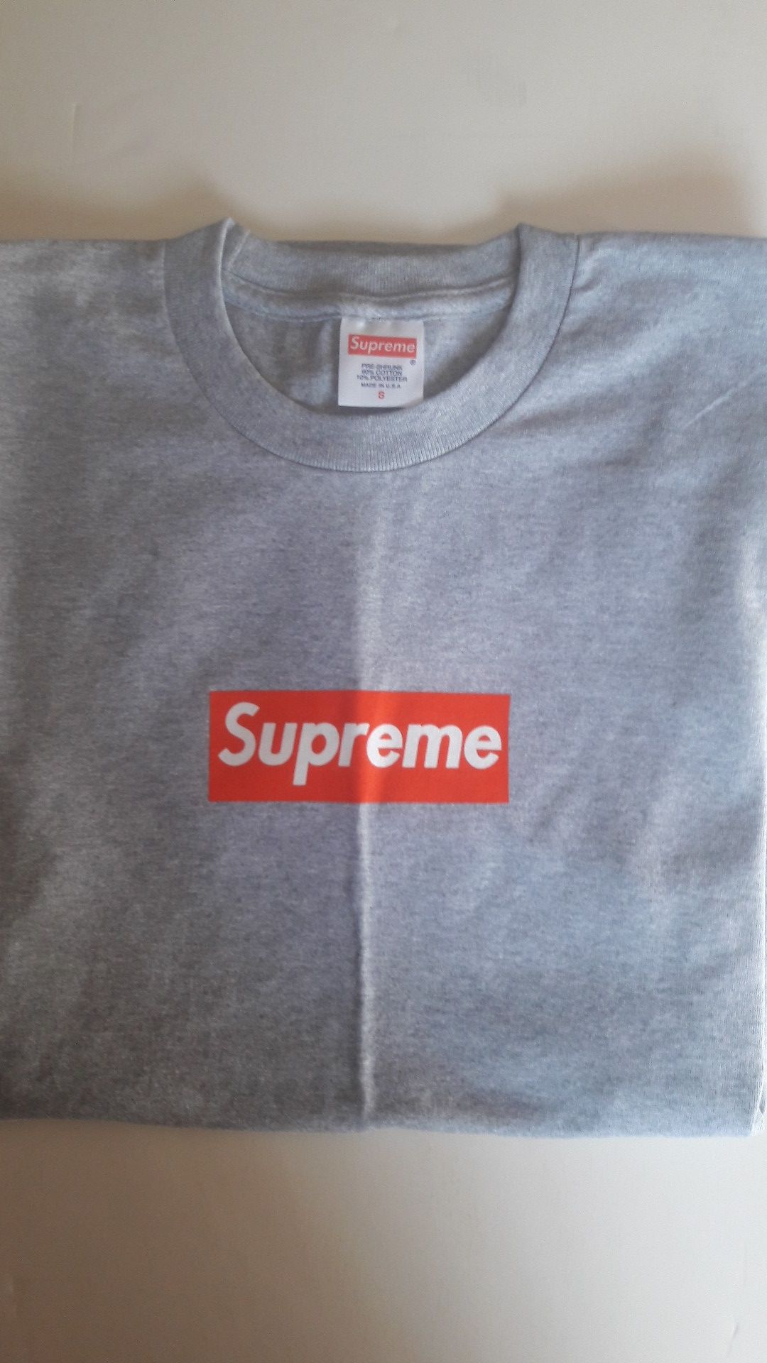 SUPREME Box Logo